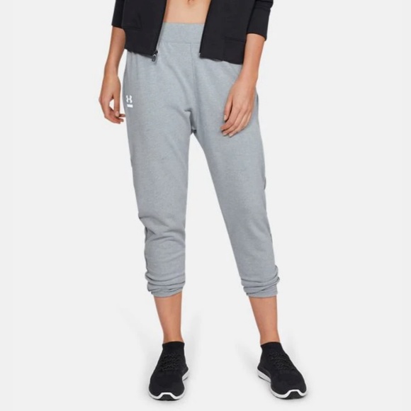 Under Armour Pants - Under Armour ~ Microthread Tapered Slouch Pants